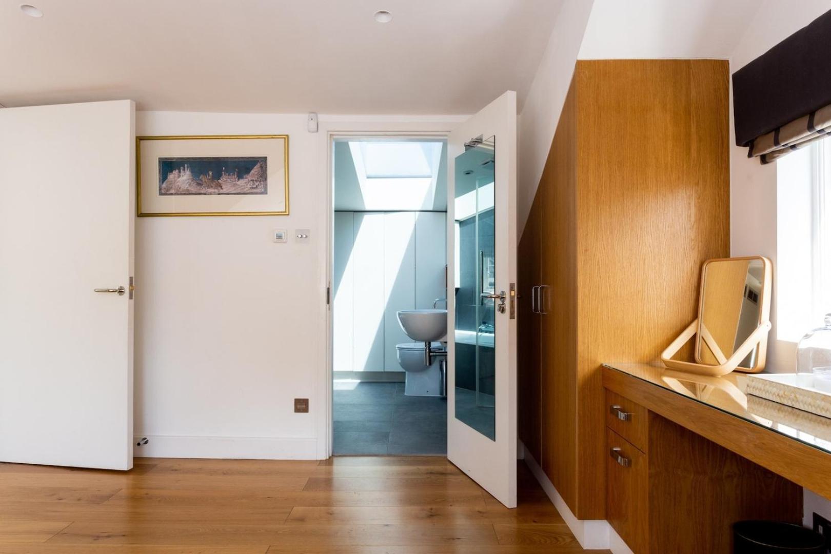 New Stunning 5bd Kensington House London